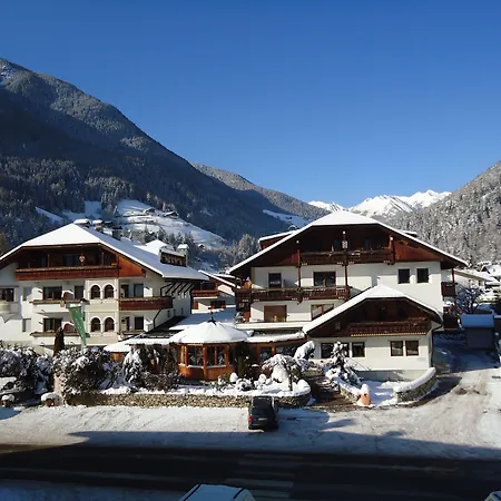 Alphotel Stocker Alpine Wellnesshotel-2