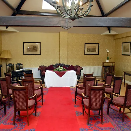 Londonderry Arms Hotel-3