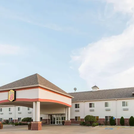 Super 8 By Wyndham Salina-2