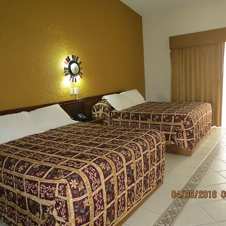 Hotel Mision Santa Maria-2