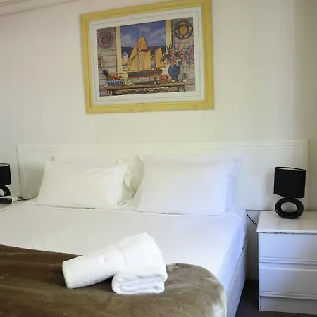Copacabana Apartments-2