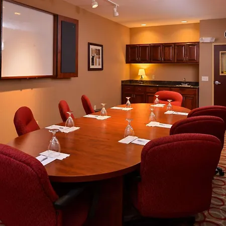 Hampton By Hilton Lincoln-2