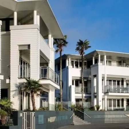 The Waterfront Suites - Heritage Collection-3