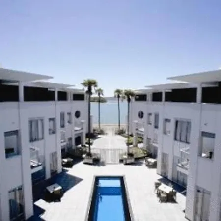 The Waterfront Suites - Heritage Collection-2