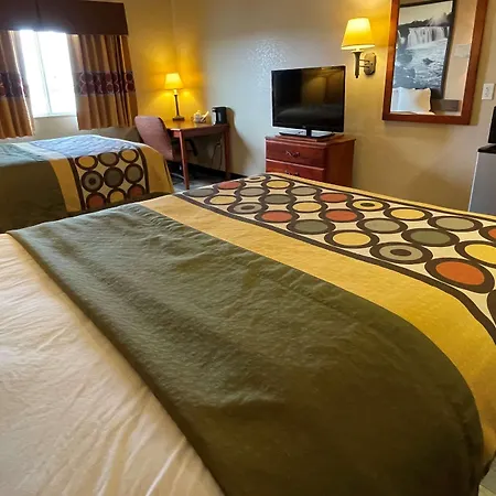 Super 8 By Wyndham Rolla-2