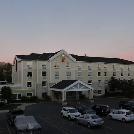 Super 8 By Wyndham Peterborough-3