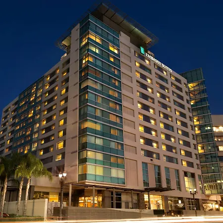 Embassy Suites Los Angeles Glendale-2