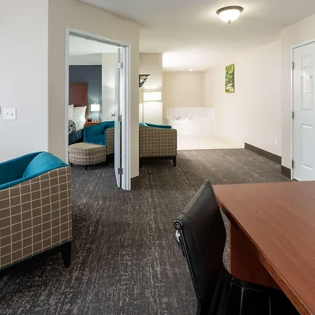 Grandstay Hotel & Suites Downtown Sheboygan-3