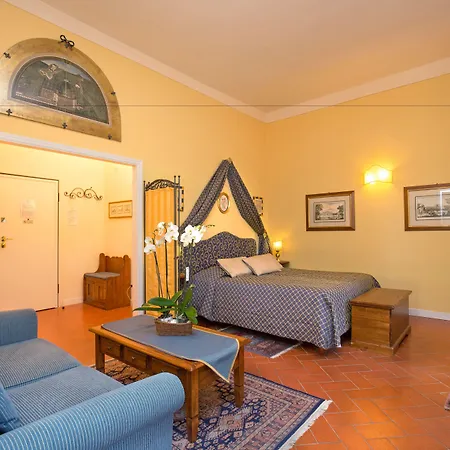 La Casa Del Garbo - Luxury Rooms & Suite-2