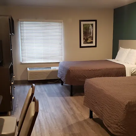 Woodspring Suites Kansas City Mission-3