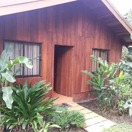 Cabinas La Catarata-2