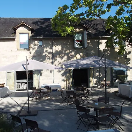 Hotel Chateau De Lacan-3