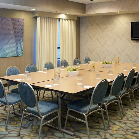 Springhill Suites St. Louis Brentwood-3