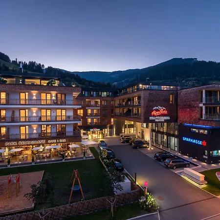 AlpenParks Hotel&Apartment Central Zell am See-3
