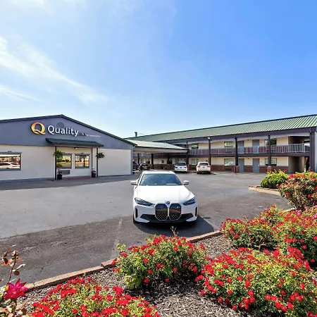 Quality Inn Lawrenceburg-3