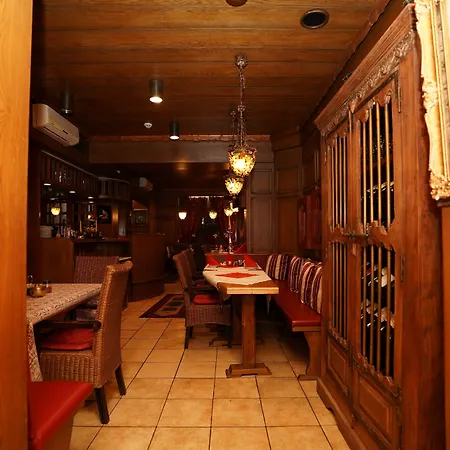 Hotel Villa Oriental & Restaurant-2
