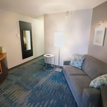 Fairfield Inn & Suites Des Moines Airport-2