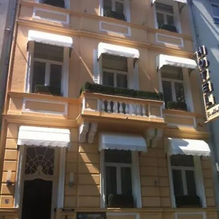 Buchholz Downtown Hotel-3
