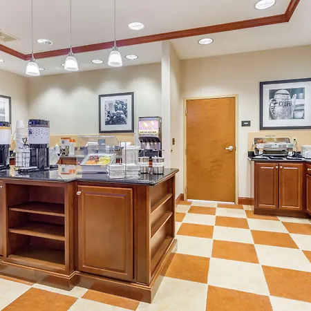 Hampton Inn Auburn-2