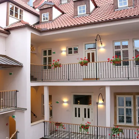 Hotel Golden Key Prague Castle-2