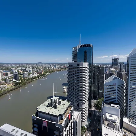 Oaks Brisbane Aurora Suites-3