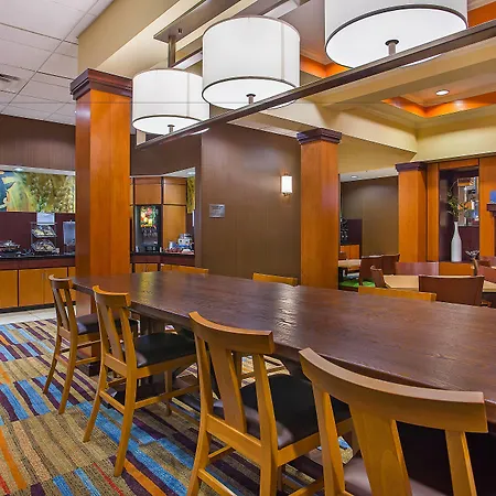 Fairfield Inn & Suites Cookeville-2