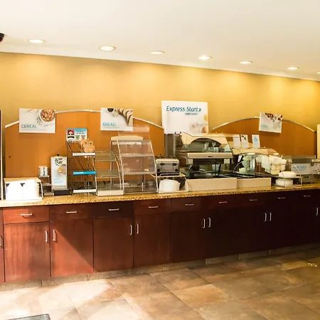 Holiday Inn Express & Suites Southern Pines-Pinehurst Area By Ihg-3