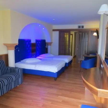 Hotel Alexander-3