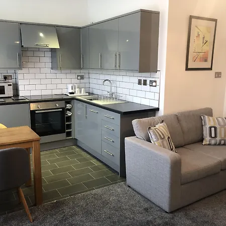 Edgcumbe Guest House-2