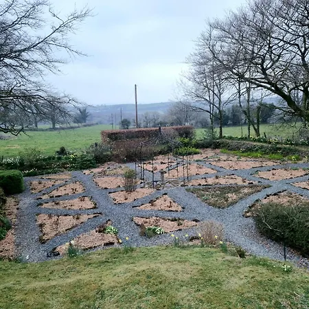 Collaven Manor-3