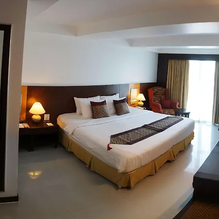Icheck Inn Mayfair Pratunam-3