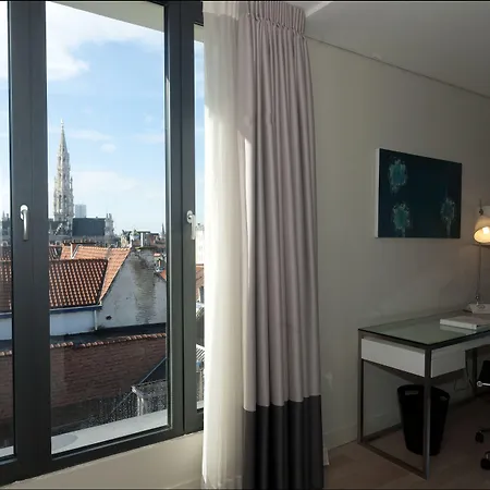B-Aparthotel Grand Place-2