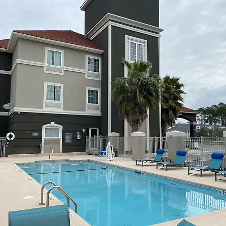 Spark By Hilton Kingsland-2