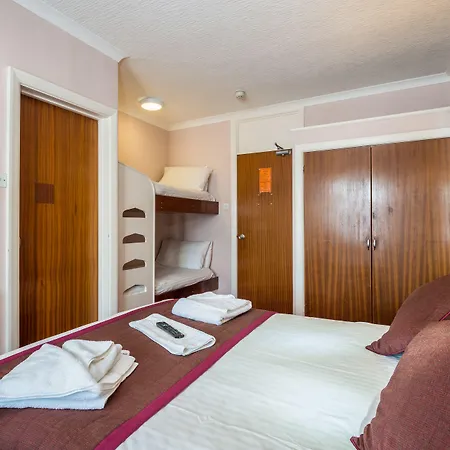 Barrowfield Hotel-2
