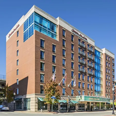 Hampton Inn & Suites Little Rock-Downtown-2