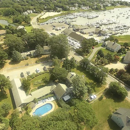 Allen Harbor Rentals-3