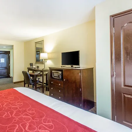 Comfort Suites Clinton Near Presbyterian College-2