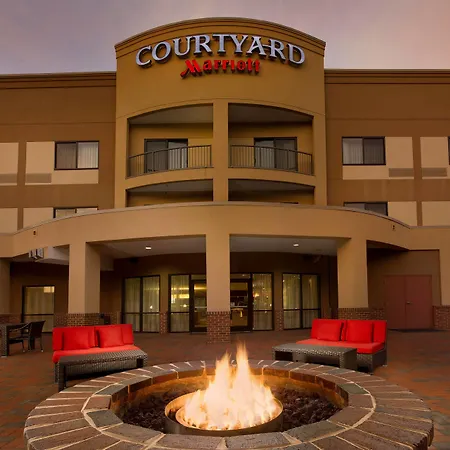 Courtyard By Marriott Waldorf-3