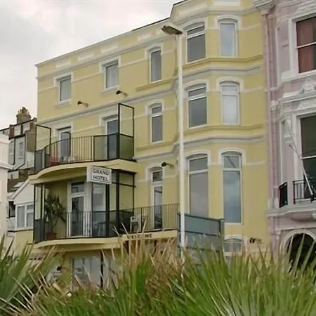 Grand Hastings-3