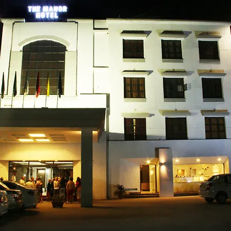 Oyo 2037 Hotel Manor-3