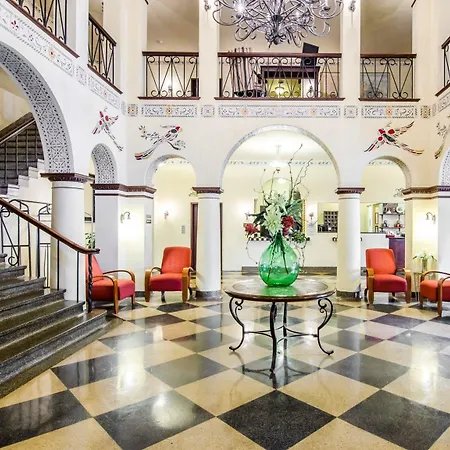 Hotel Seville-2