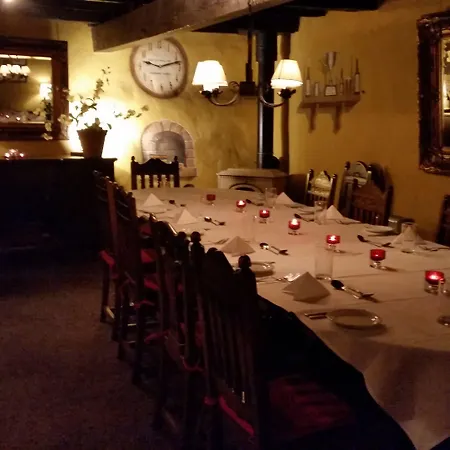 The Old Well Inn-2