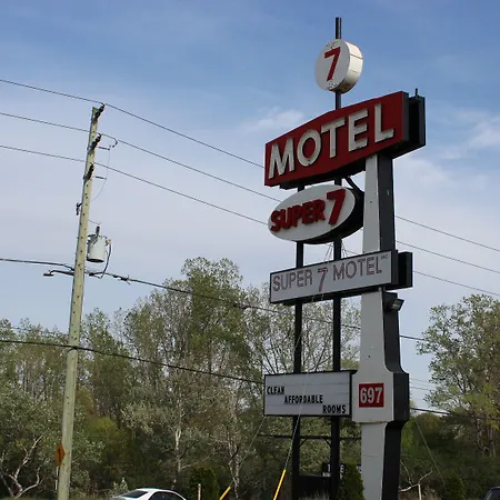 Super 7 Motel London-3