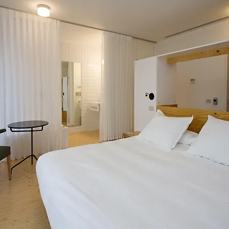 Hotel Aire De Bardenas-3