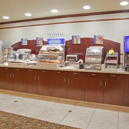 Holiday Inn Express & Suites Dinuba West By Ihg-3