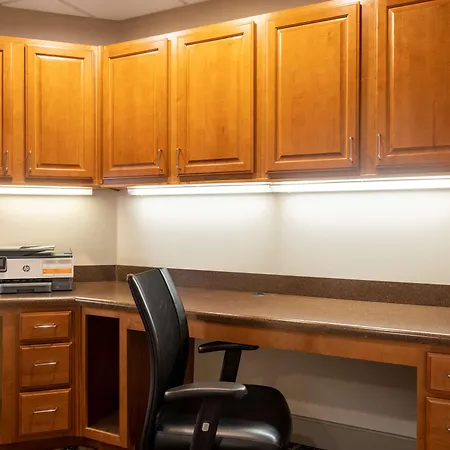 Hampton Inn & Suites Cedar Rapids-2