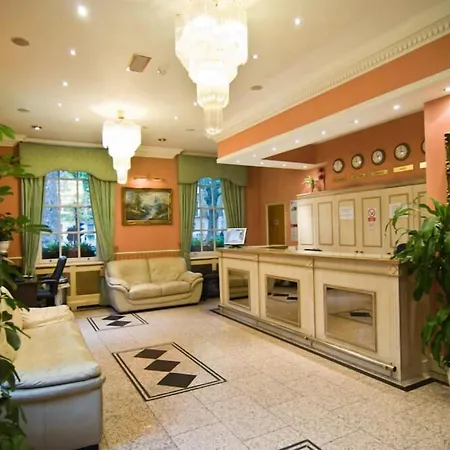 Alexandra Hotel-2