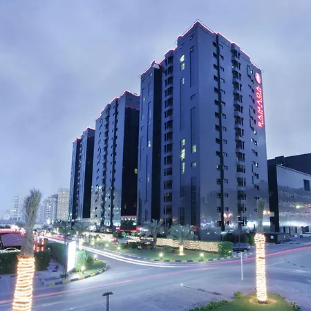 Ramada Hotel & Suites By Wyndham Ajman-3