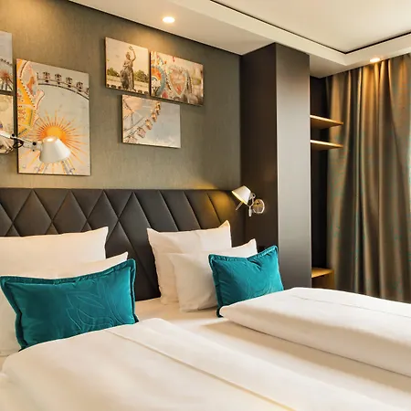 Motel One Muenchen-Westend-2