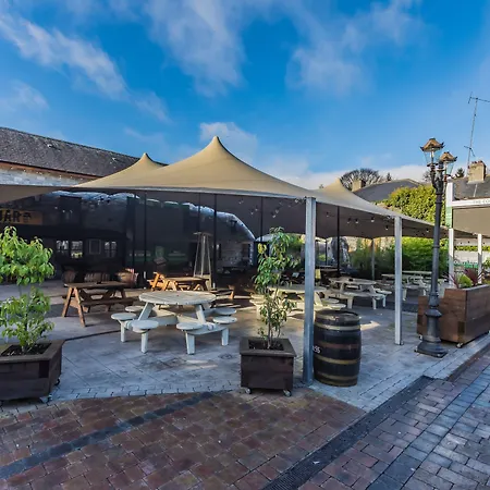 Court Yard Hotel-2